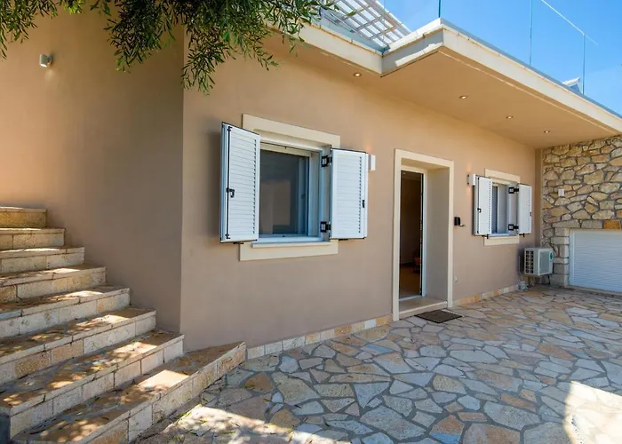 Ozias A Modern,spacious, Swimmig Pool Villa. Gaios