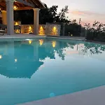 Vila Ozias A Modern,spacious, Swimmig Pool Villa. *