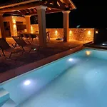 Ozias A Modern,spacious, Swimmig Pool Villa. * Gaios