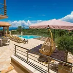 Ozias A Modern,spacious, Swimmig Pool Villa. Vila *