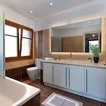 Vila Ozias A Modern,spacious, Swimmig Pool Villa. *
