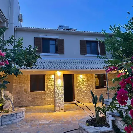 Ozias A Modern,spacious, Swimmig Pool Villa. Vila Gaios