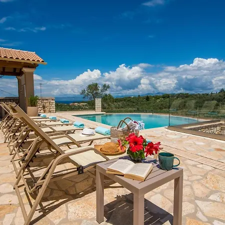 Ozias A Modern,spacious, Swimmig Pool Villa. Villa