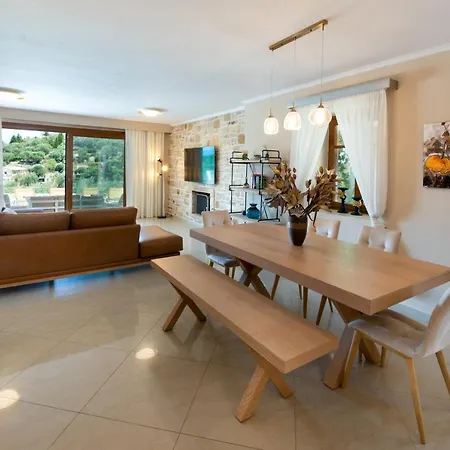 Vila Ozias A Modern,spacious, Swimmig Pool Villa. *
