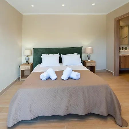 Ozias A Modern,spacious, Swimmig Pool Villa. Villa