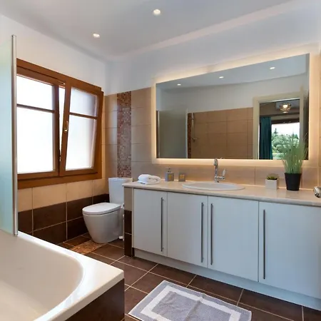 Villa Ozias A Modern,spacious, Swimmig Pool Villa. *