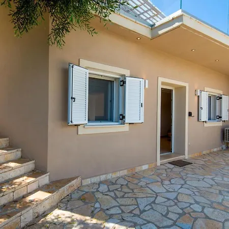 Ozias A Modern,spacious, Swimmig Pool Villa. Gáios