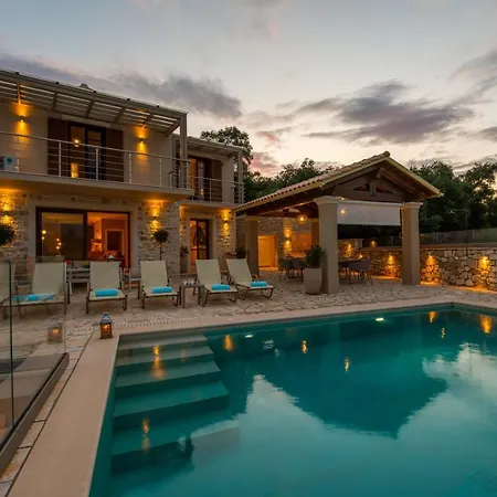 Ozias A Modern,spacious, Swimmig Pool Villa. Vila Gaios