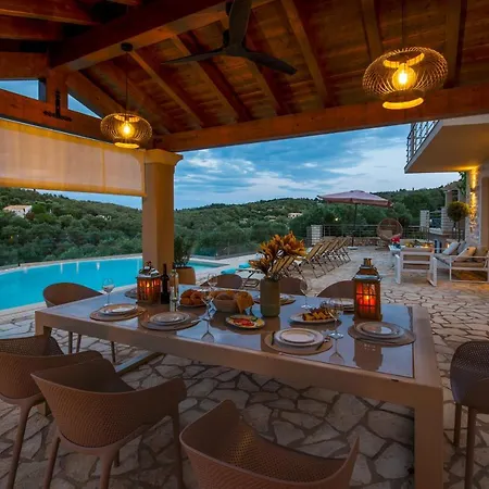 Ozias A Modern,spacious, Swimmig Pool Villa.