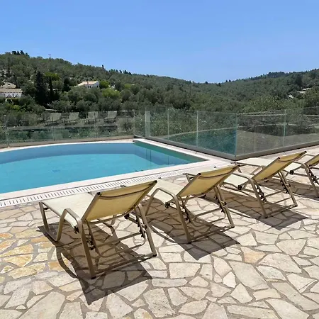 Ozias A Modern,spacious, Swimmig Pool Villa. Vila