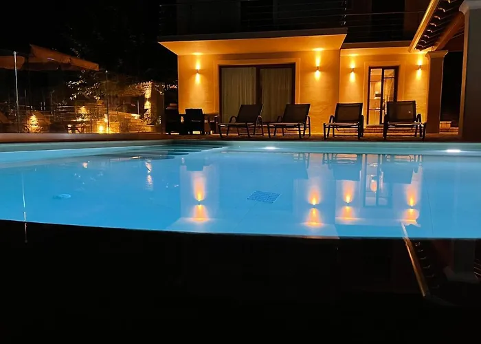 Ozias A Modern,spacious, Swimmig Pool Villa. *