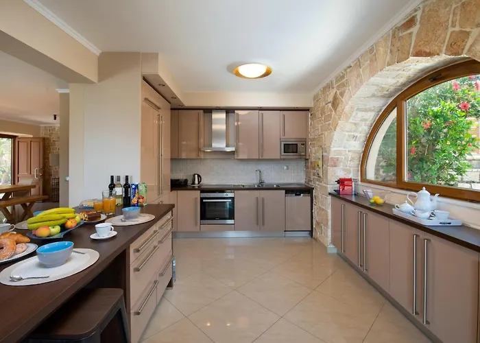 Villa Ozias A Modern,spacious, Swimmig Pool Villa.